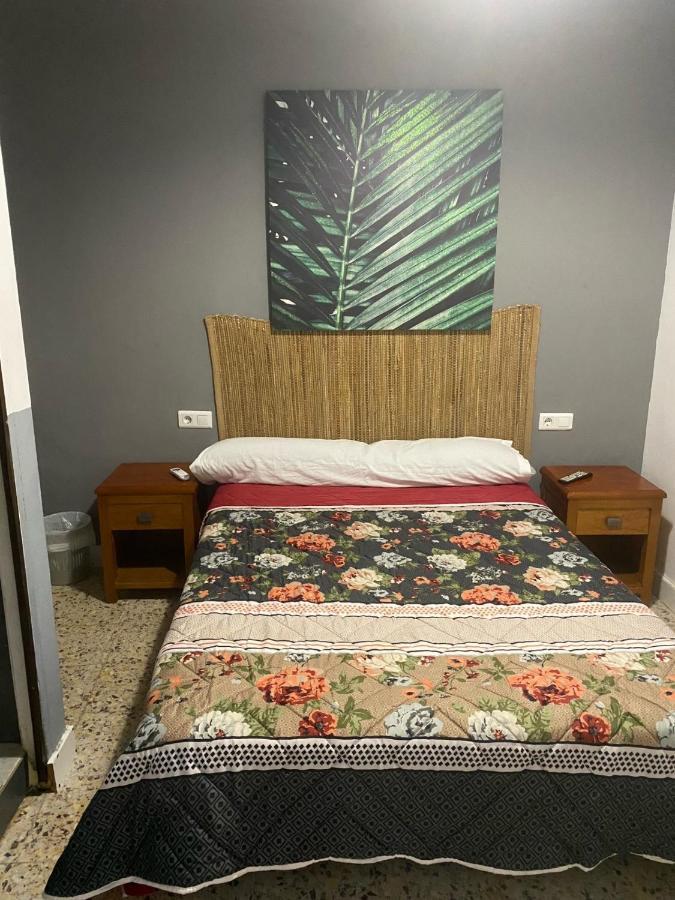 Hostal The Monkey Room Marbella Exterior foto
