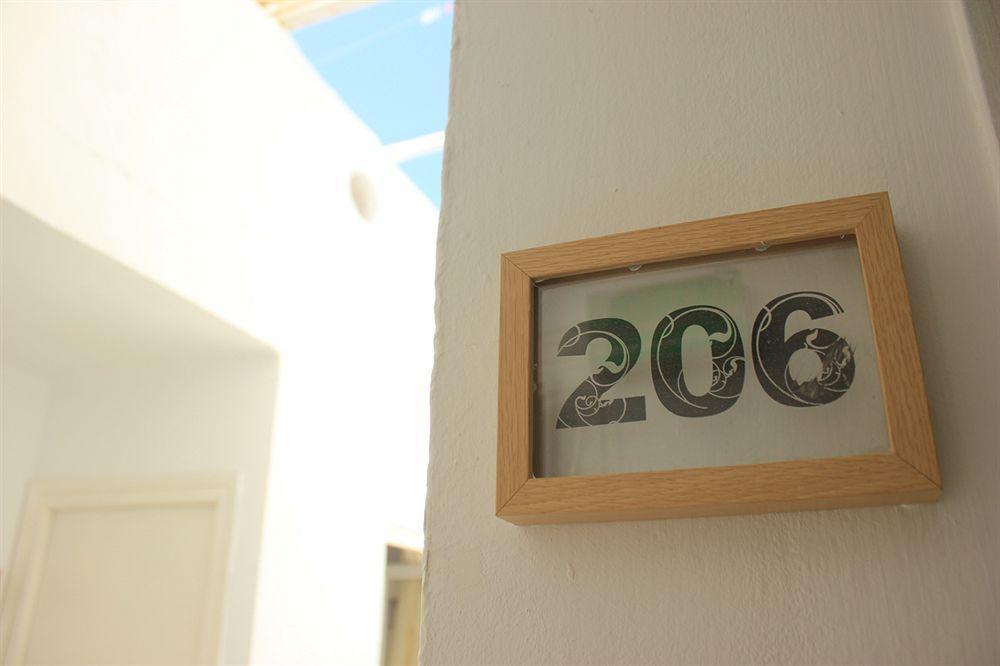 Hostal The Monkey Room Marbella Exterior foto
